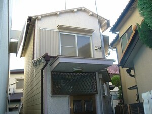 上野西貸家外観写真