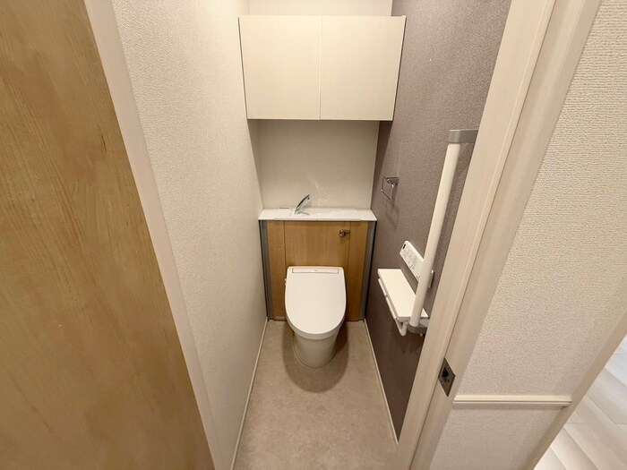 物件内観写真9　(トイレ)