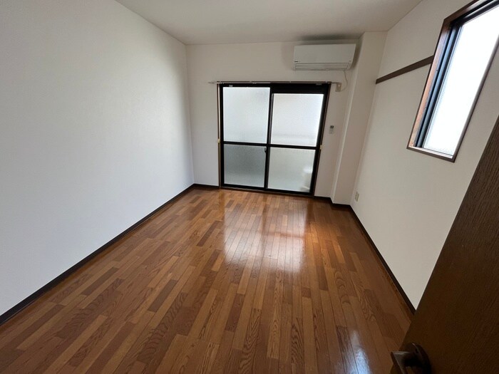 物件内観写真17　(居室)