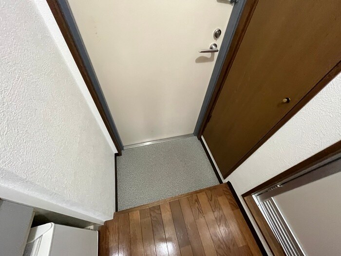 物件内観写真19　(玄関)