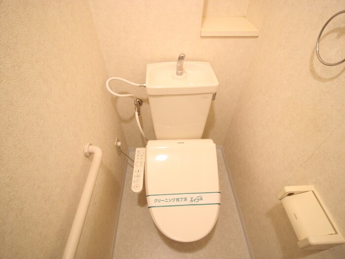 物件内観写真12　(トイレ)