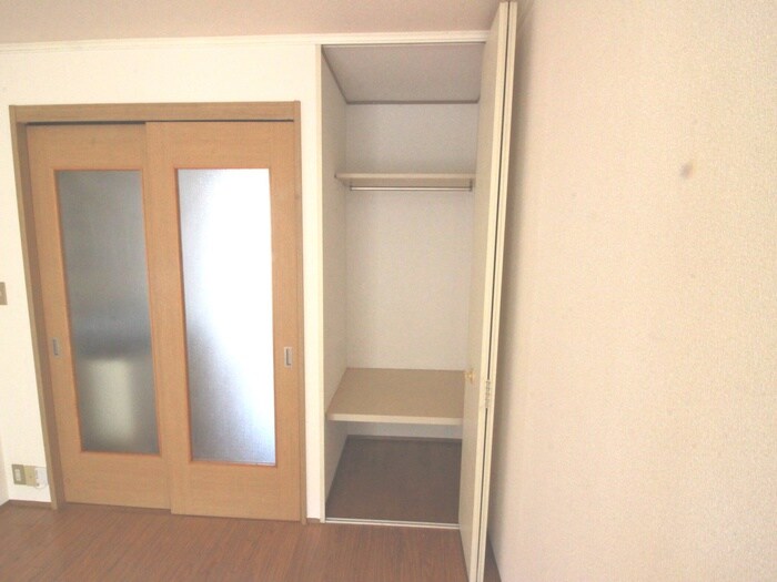 物件内観写真11　(収納)