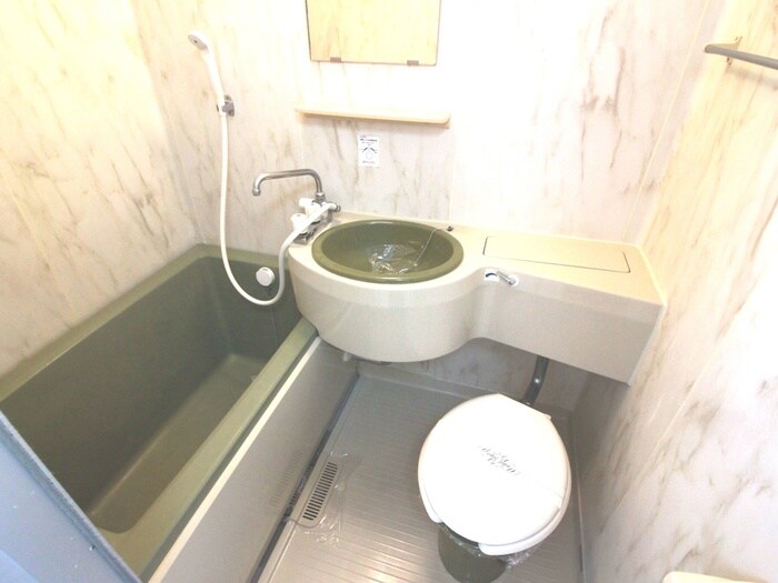 物件内観写真13　(バス／シャワールーム等)