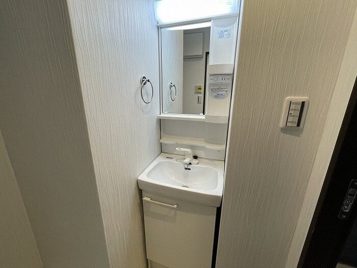 物件内観写真12　(洗面)