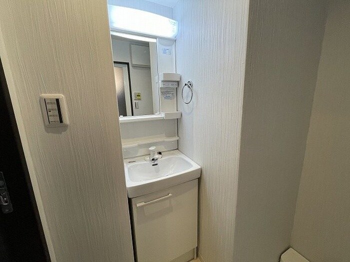 物件内観写真13　(洗面)