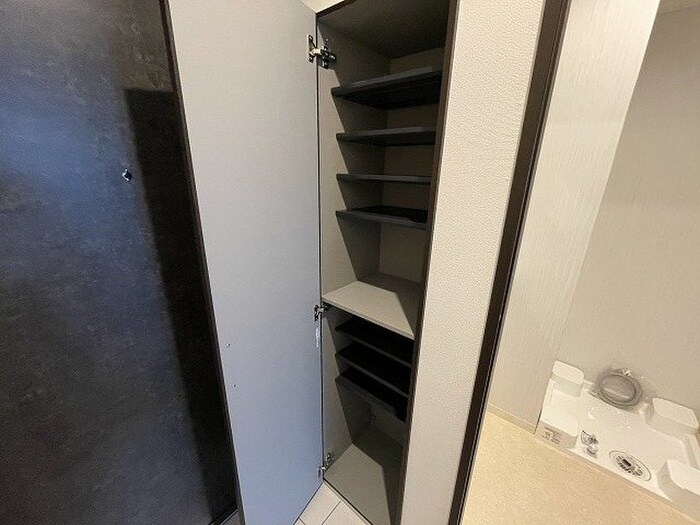 物件内観写真16　(靴箱)