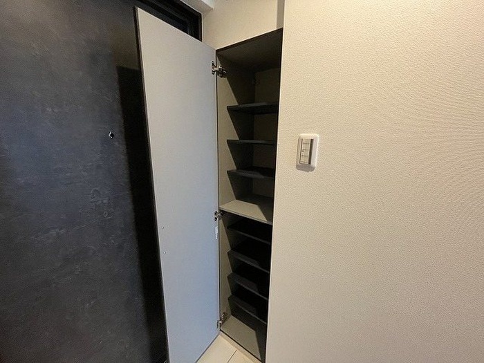 物件内観写真16　(靴箱)
