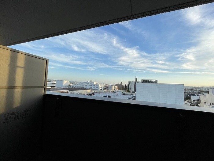 物件内観写真20　(室内からの展望)