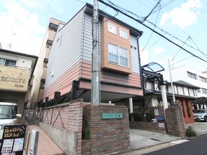 サンプラザ三越外観写真