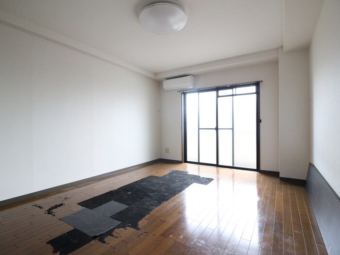 物件内観写真6　(居室)