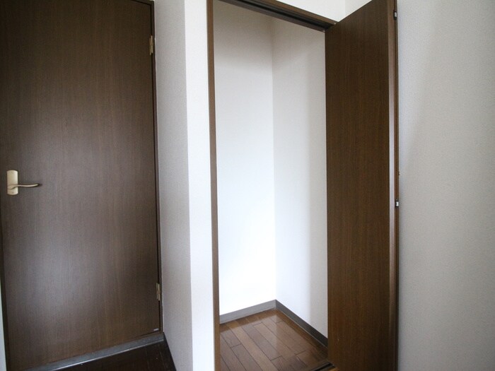物件内観写真9　(収納)