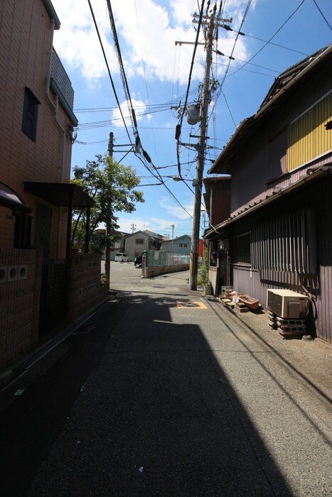 物件外観写真4　(周辺環境)