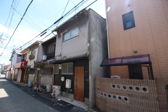 物件外観写真5　(駐輪場)