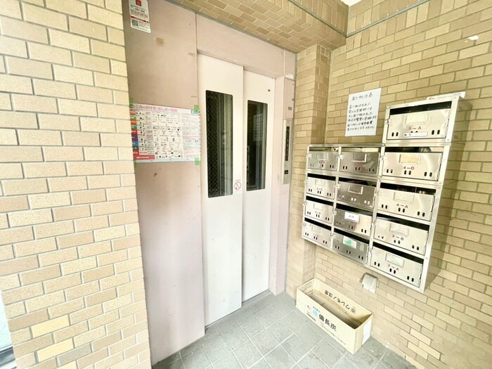 物件外観写真6　(建物設備)