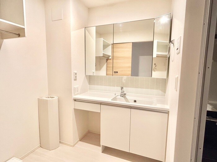 物件内観写真10　(洗面)