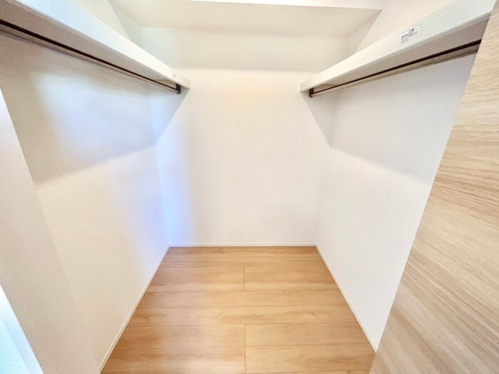 物件内観写真13　(収納)