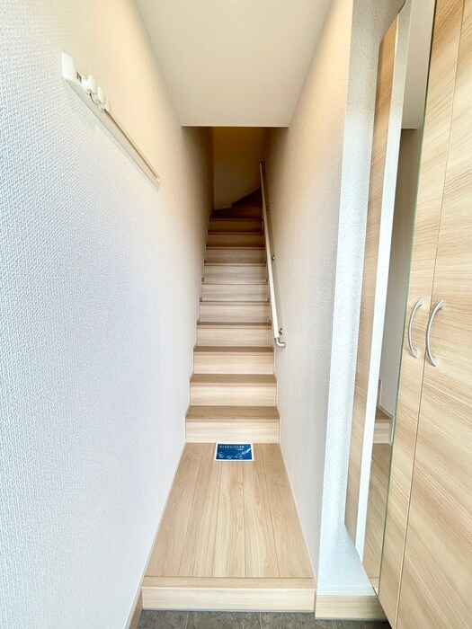 物件内観写真18　(廊下)