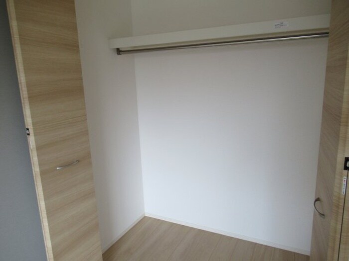 物件内観写真21　(玄関)