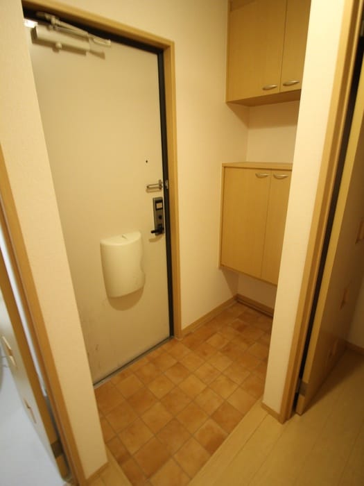 物件内観写真11　(玄関)