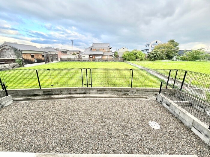 物件内観写真15　(室内からの展望)