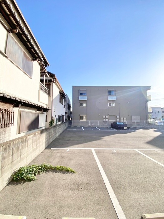 物件内観写真18　(室内からの展望)