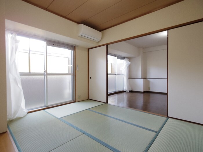 物件内観写真11　(居室)