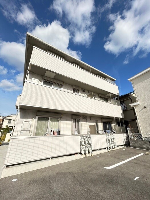 物件外観写真3　(外観写真)