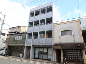 クラルテ３１外観写真