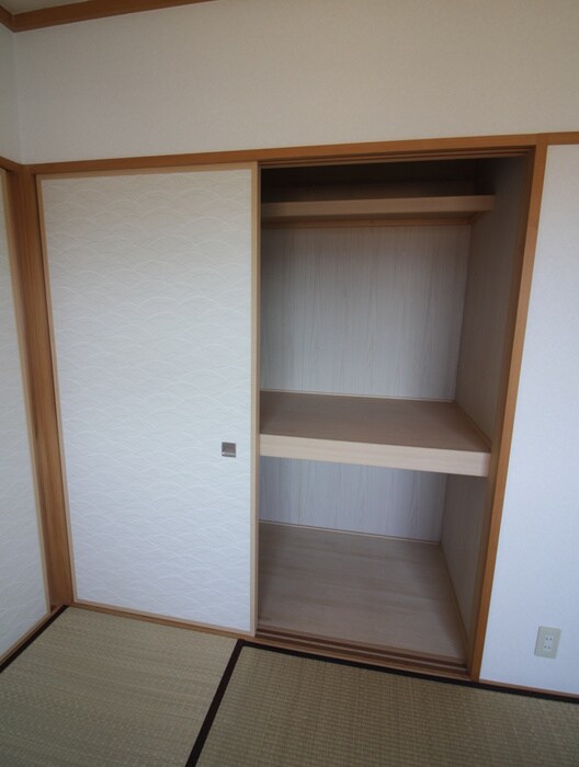 物件内観写真21　(収納)