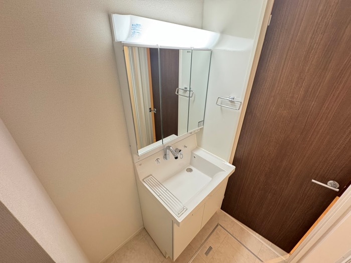 物件内観写真11　(洗面)