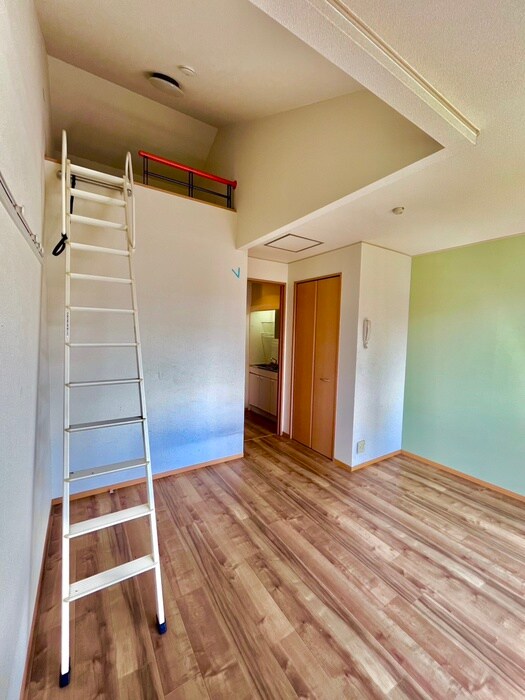 物件内観写真9　(居室)