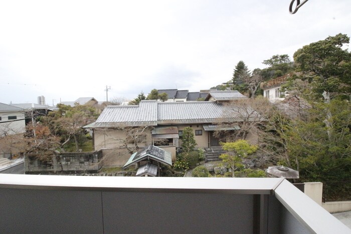 物件内観写真17　(室内からの展望)