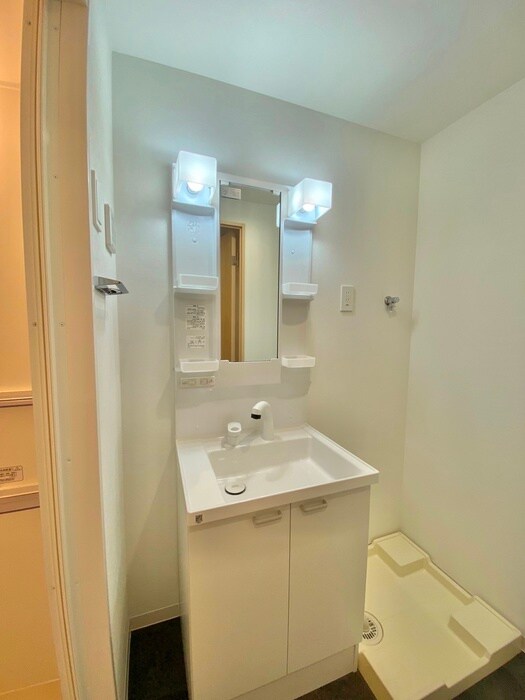 物件内観写真9　(洗面)