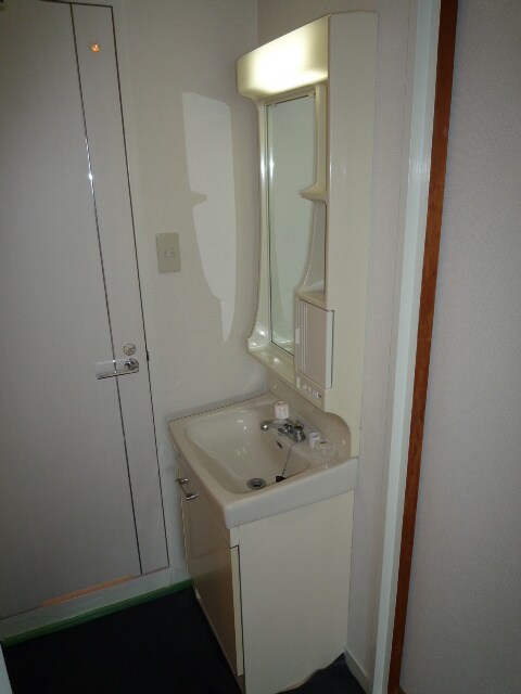 物件内観写真13　(洗面)