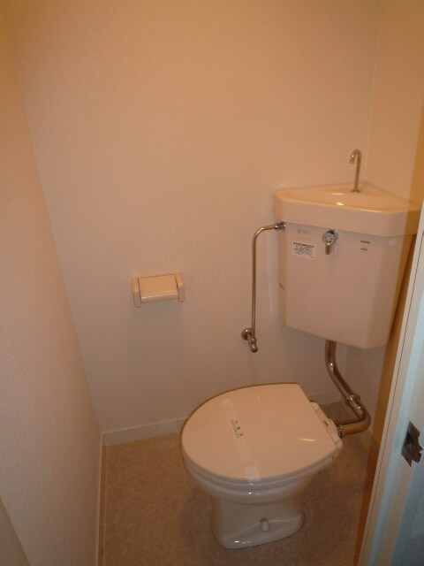 物件内観写真14　(トイレ)