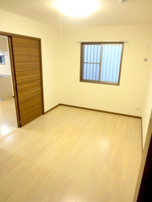 物件内観写真9　(居室)