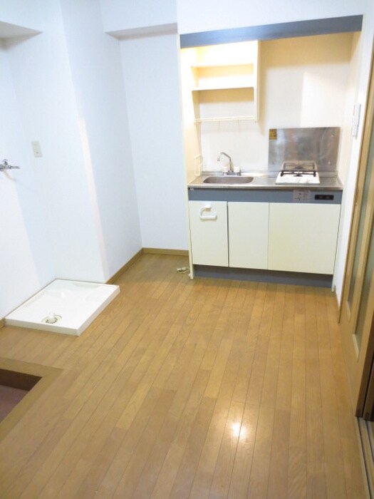 物件内観写真10　(廊下)