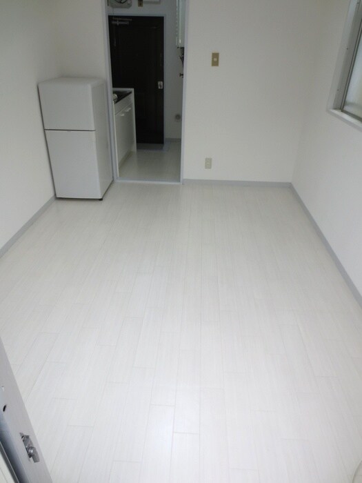 物件内観写真4　(居室)