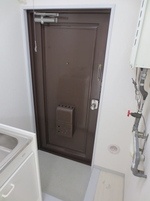 物件内観写真8　(玄関)