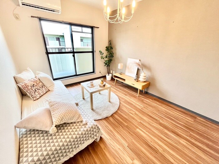 物件内観写真7　(居室)