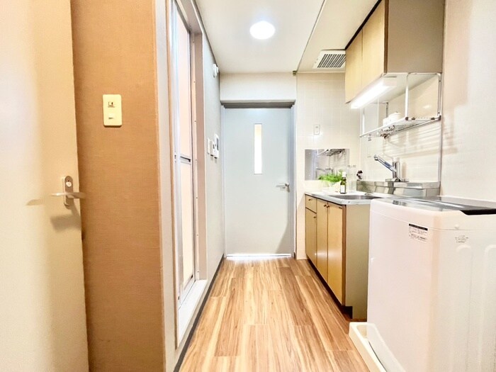 物件内観写真17　(廊下)