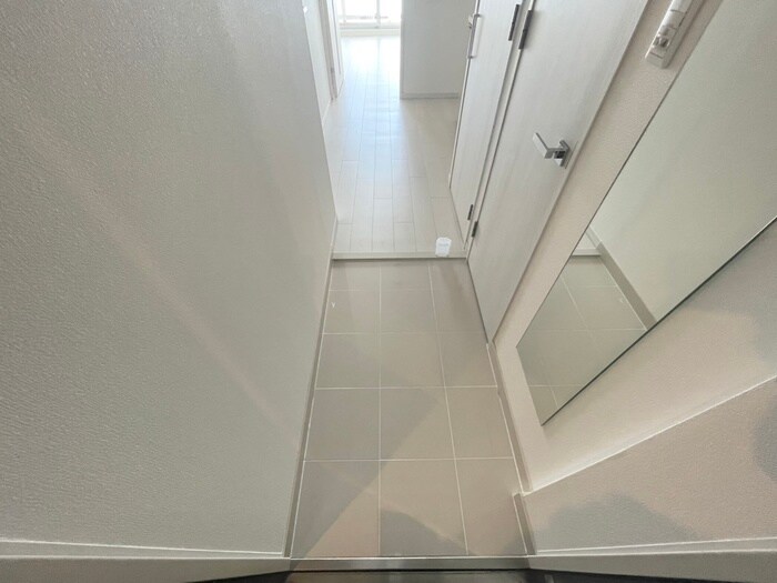 物件内観写真14　(玄関)