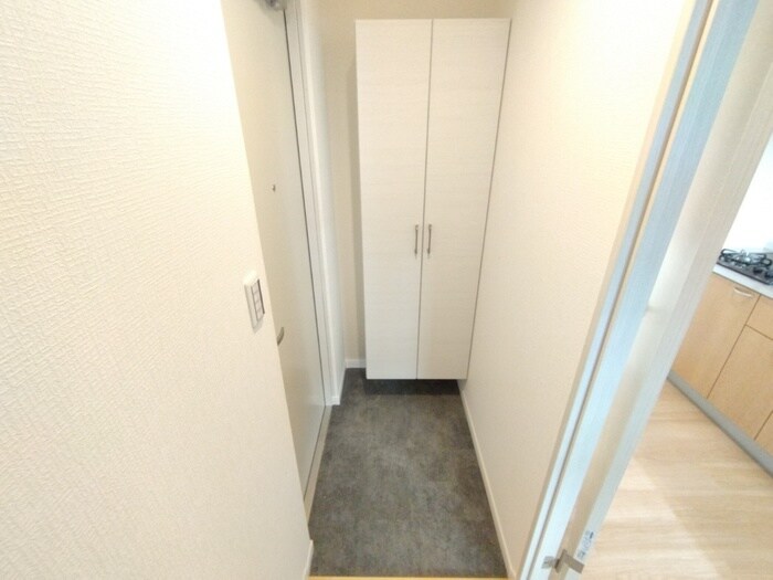 物件内観写真14　(玄関)