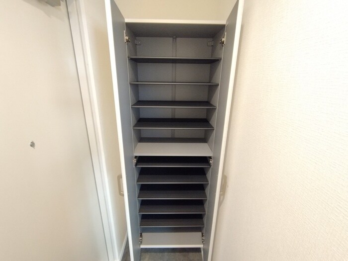 物件内観写真16　(靴箱)