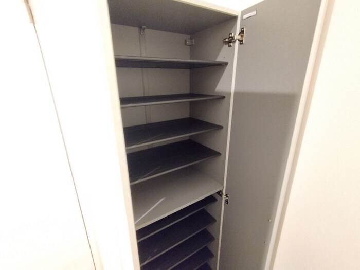 物件内観写真16　(靴箱)