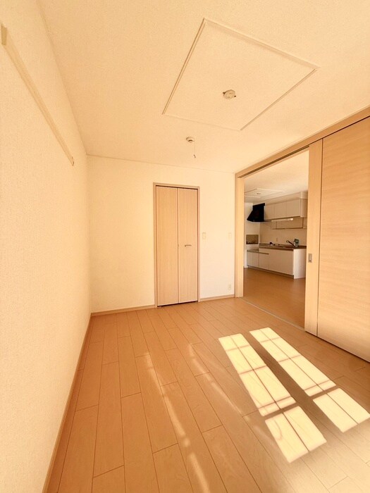 物件内観写真10　(居室)