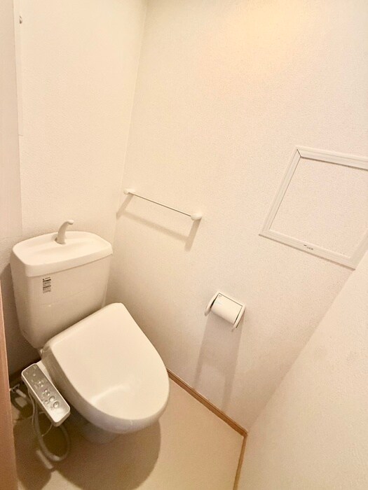 物件内観写真15　(トイレ)