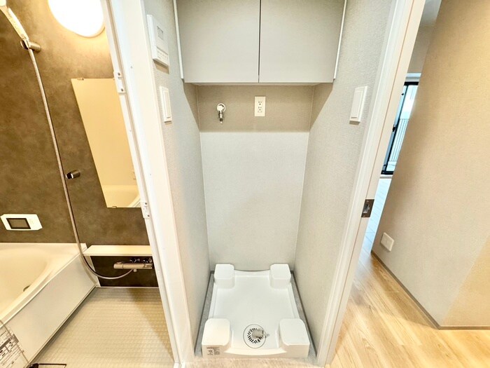 物件内観写真12　(洗濯機置場)