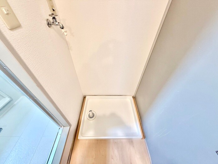 物件内観写真14　(洗濯機置場)