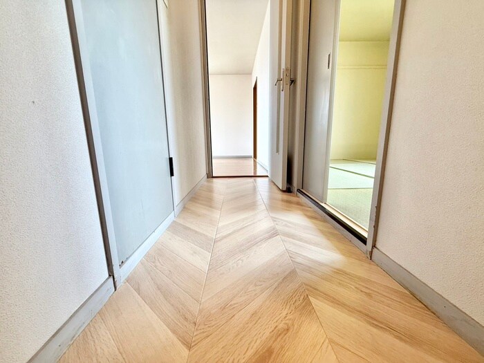 物件内観写真20　(廊下)